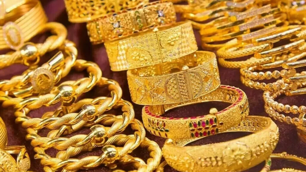 India Gold price today: Gold falls, according to MCX data